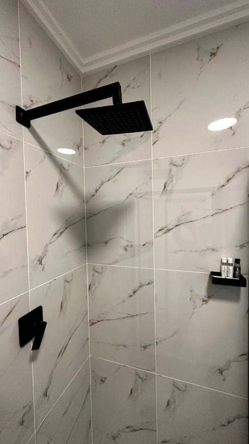 Stylish Executive Apartment With Power Backup Johannesburg Luaran gambar