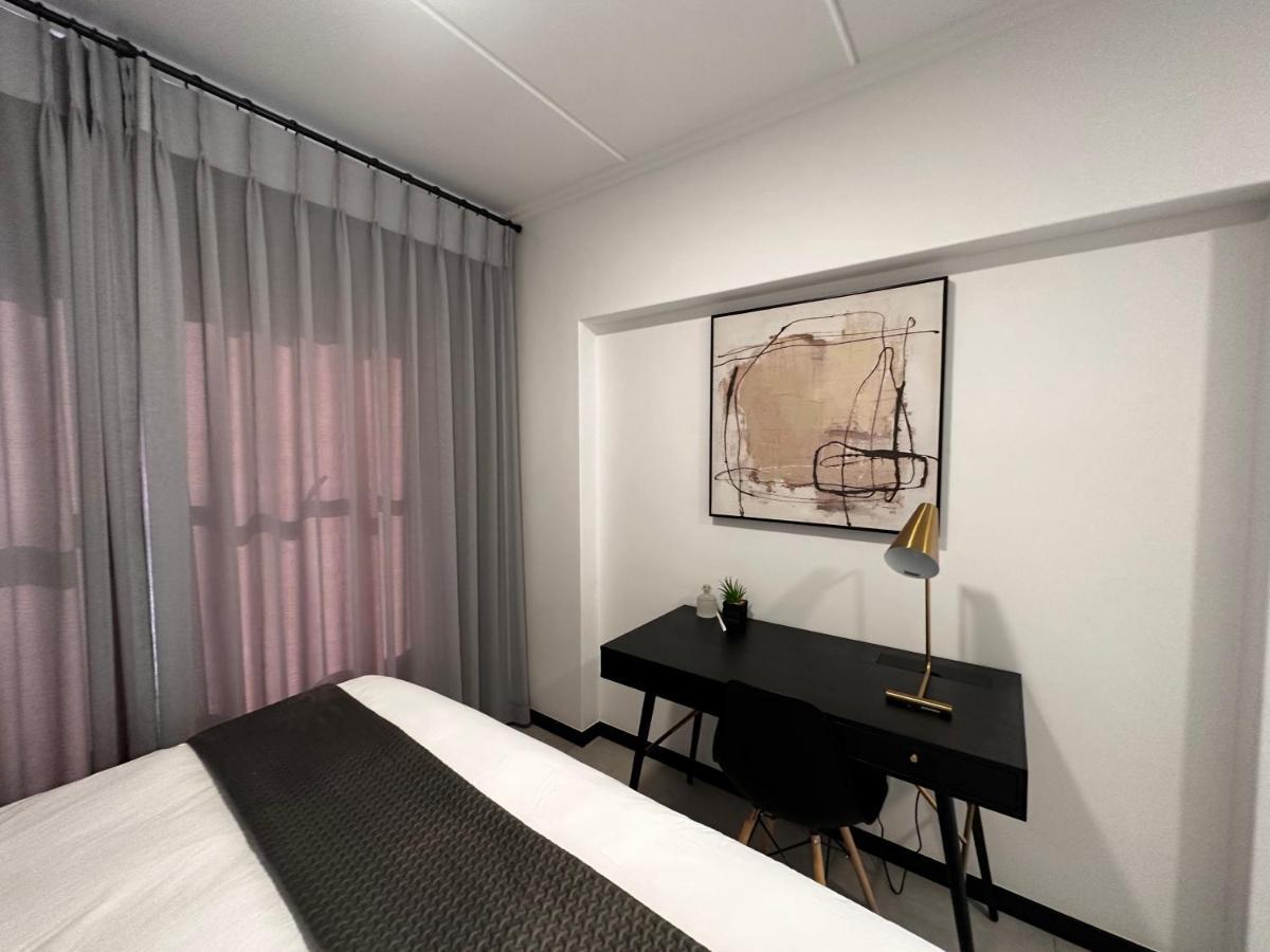 Stylish Executive Apartment With Power Backup Johannesburg Luaran gambar