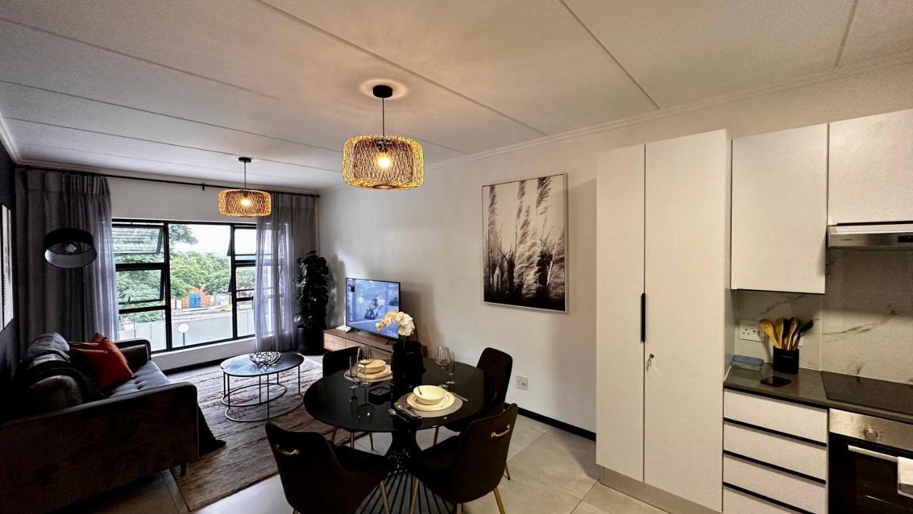 Stylish Executive Apartment With Power Backup Johannesburg Luaran gambar